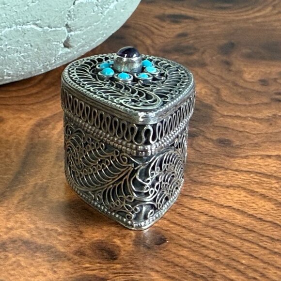Vintage Silver Filigree Teardrop Trinket Box With Turquoise +  Amethyst - Picture 5 of 10